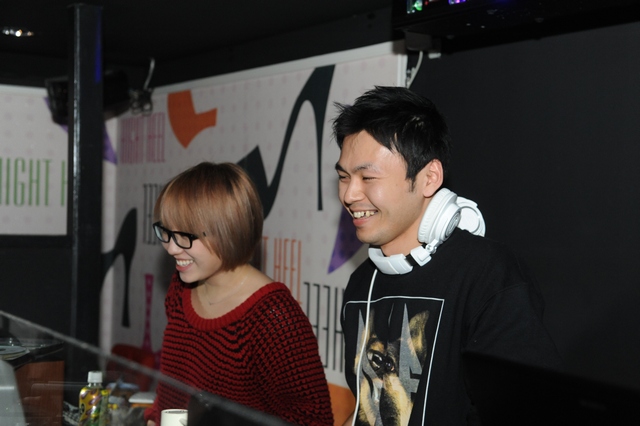 DJ Moriyo(右)とNuts(左)